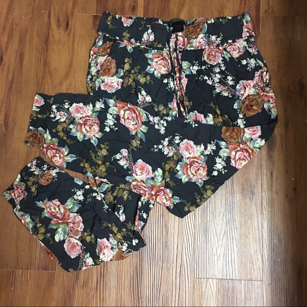 SOLD Ellison business casual/brunch pants